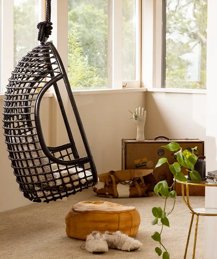 Hanging seat